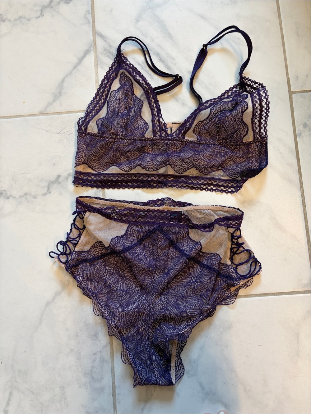 Sheer Lace Bralette & High-Waist New-Panty Set - Purple Victoria Secret set XS